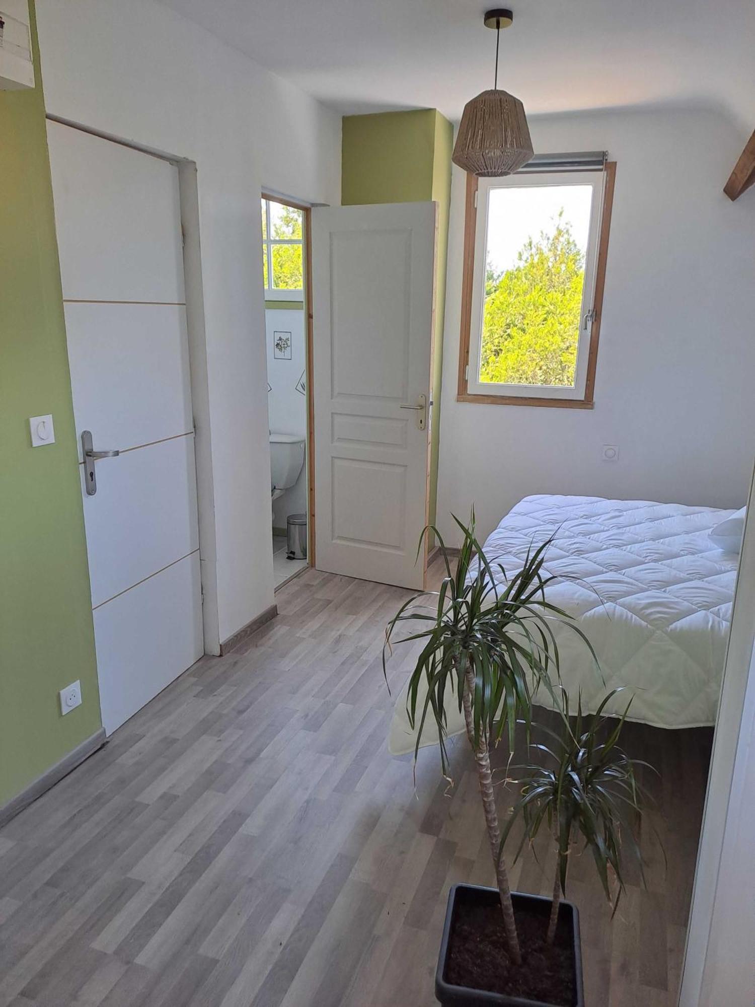 La Jufe Hotell Cormeilles  Eksteriør bilde