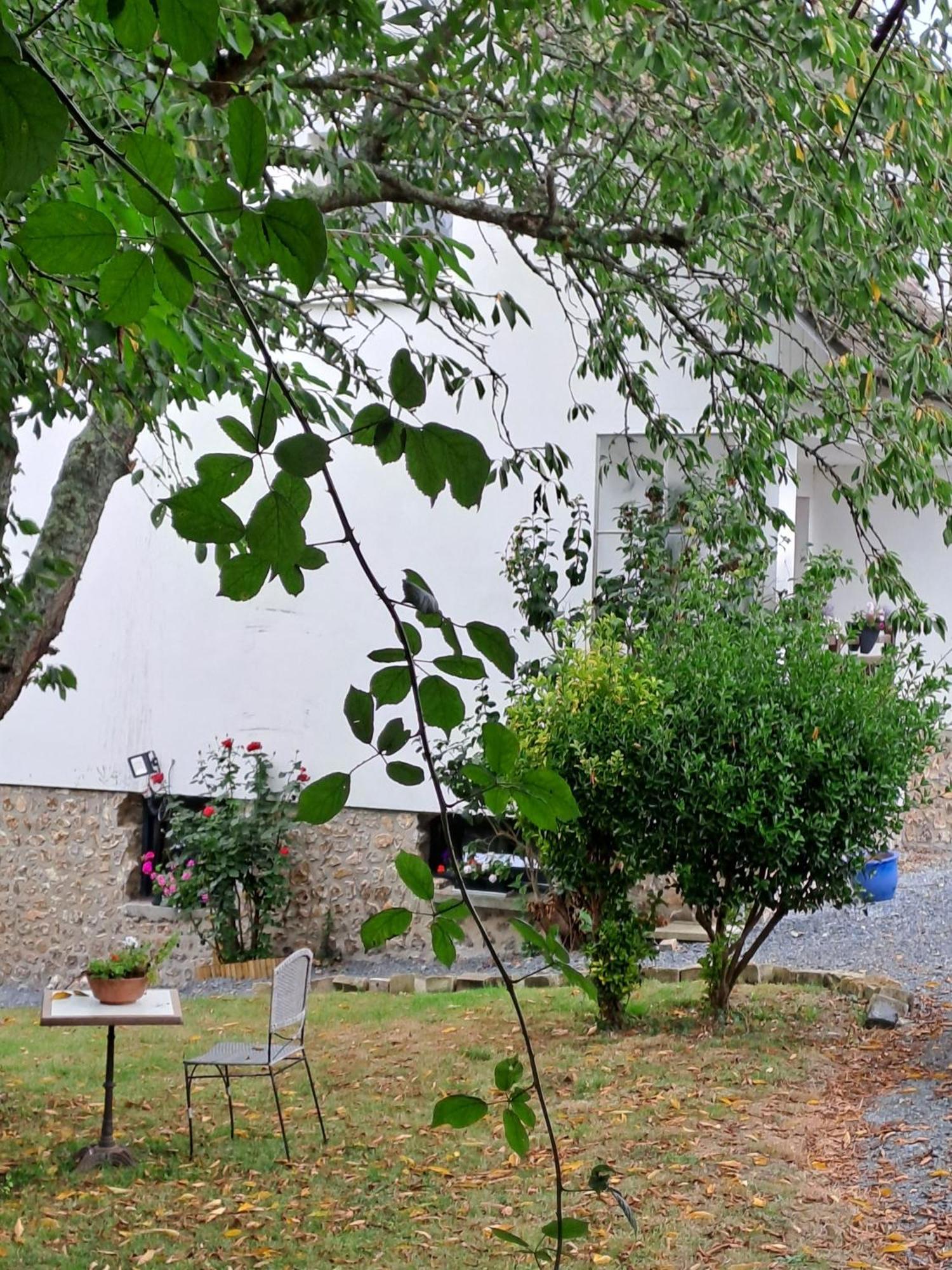 La Jufe Hotell Cormeilles  Eksteriør bilde